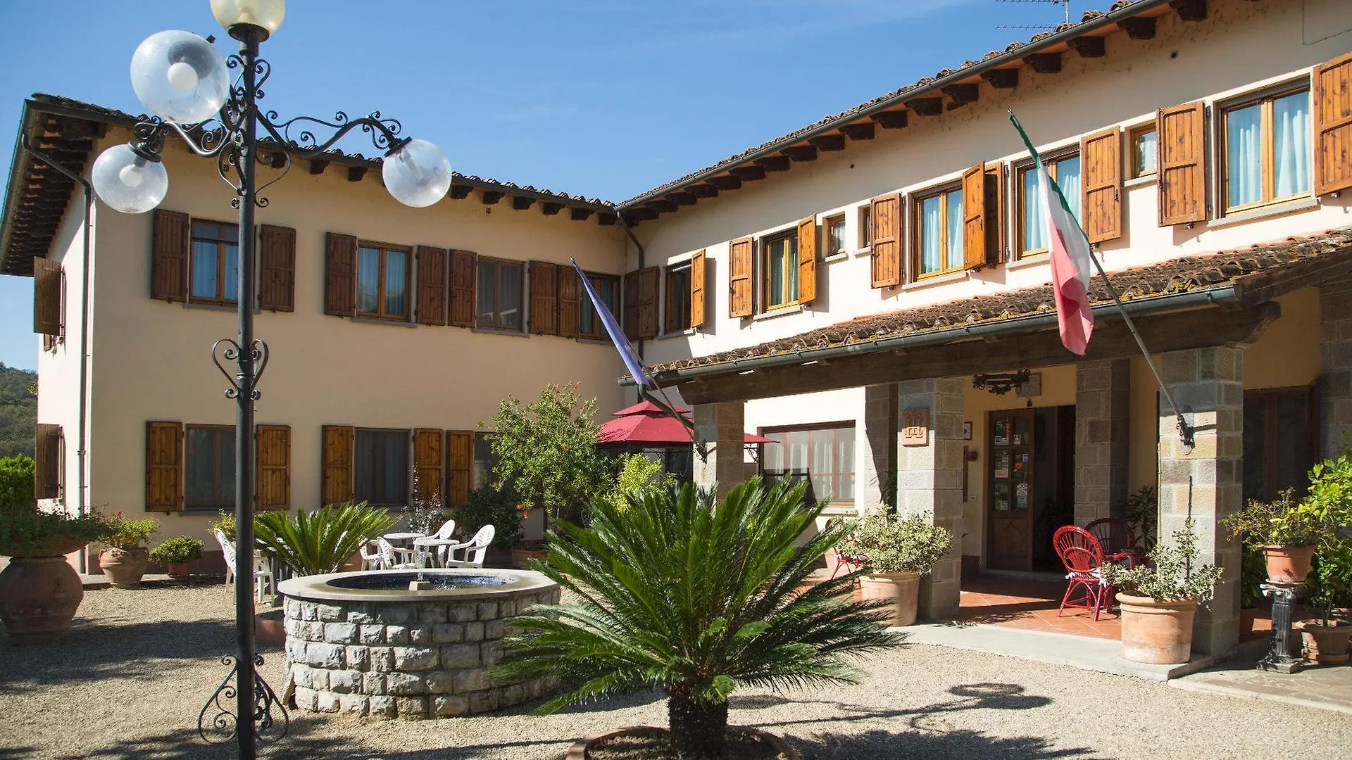 Hotel Del Lago Каврилья 3*,  Италия