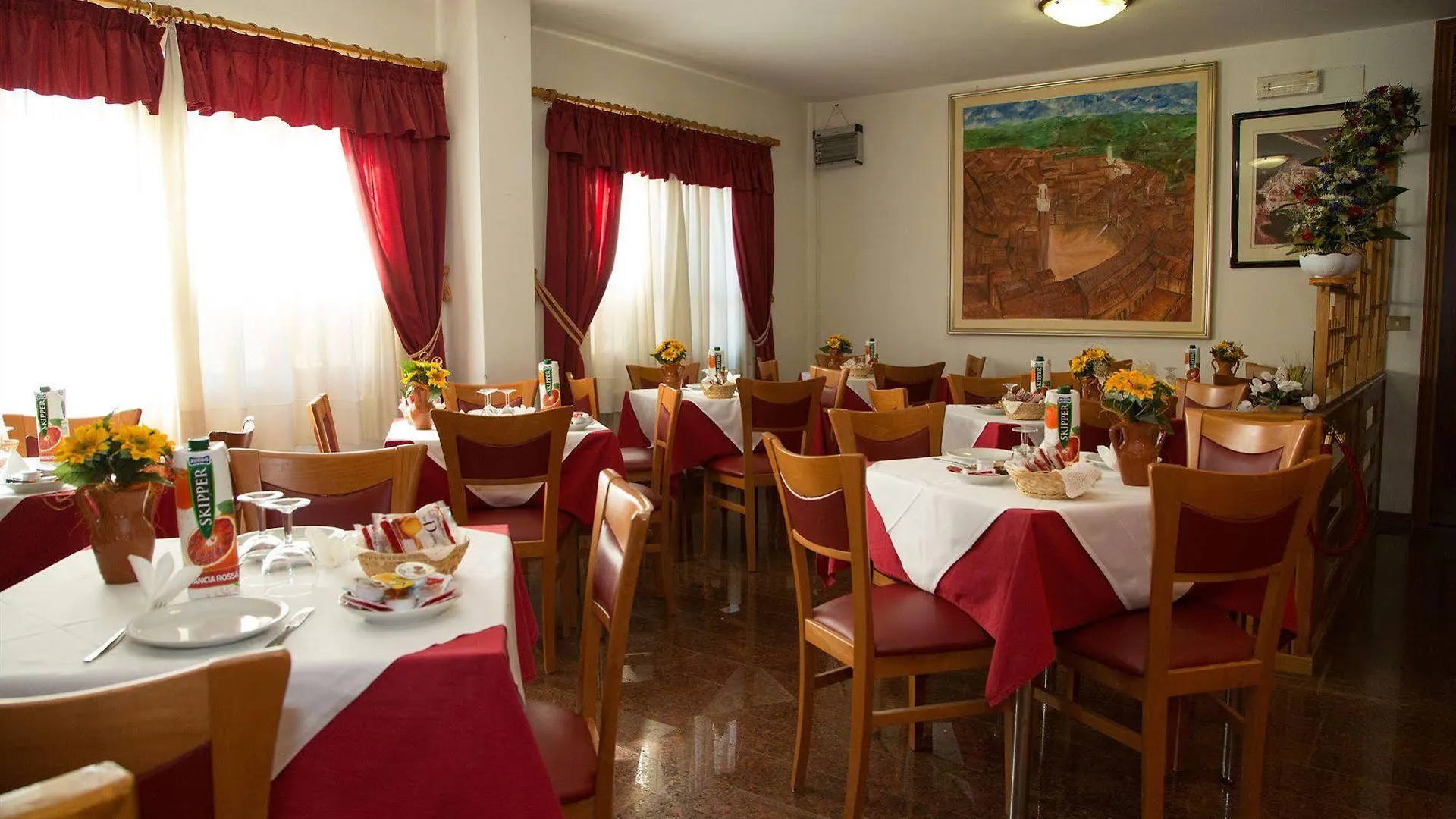 Hotel Del Lago Каврилья