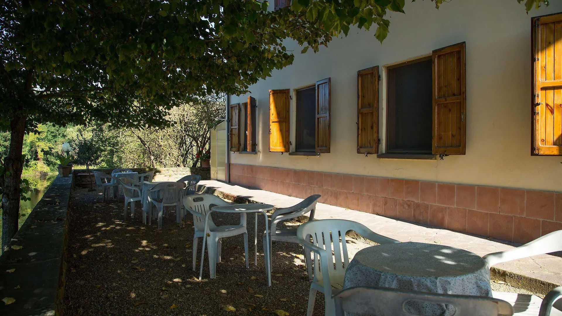 Hotel Del Lago Каврилья Италия